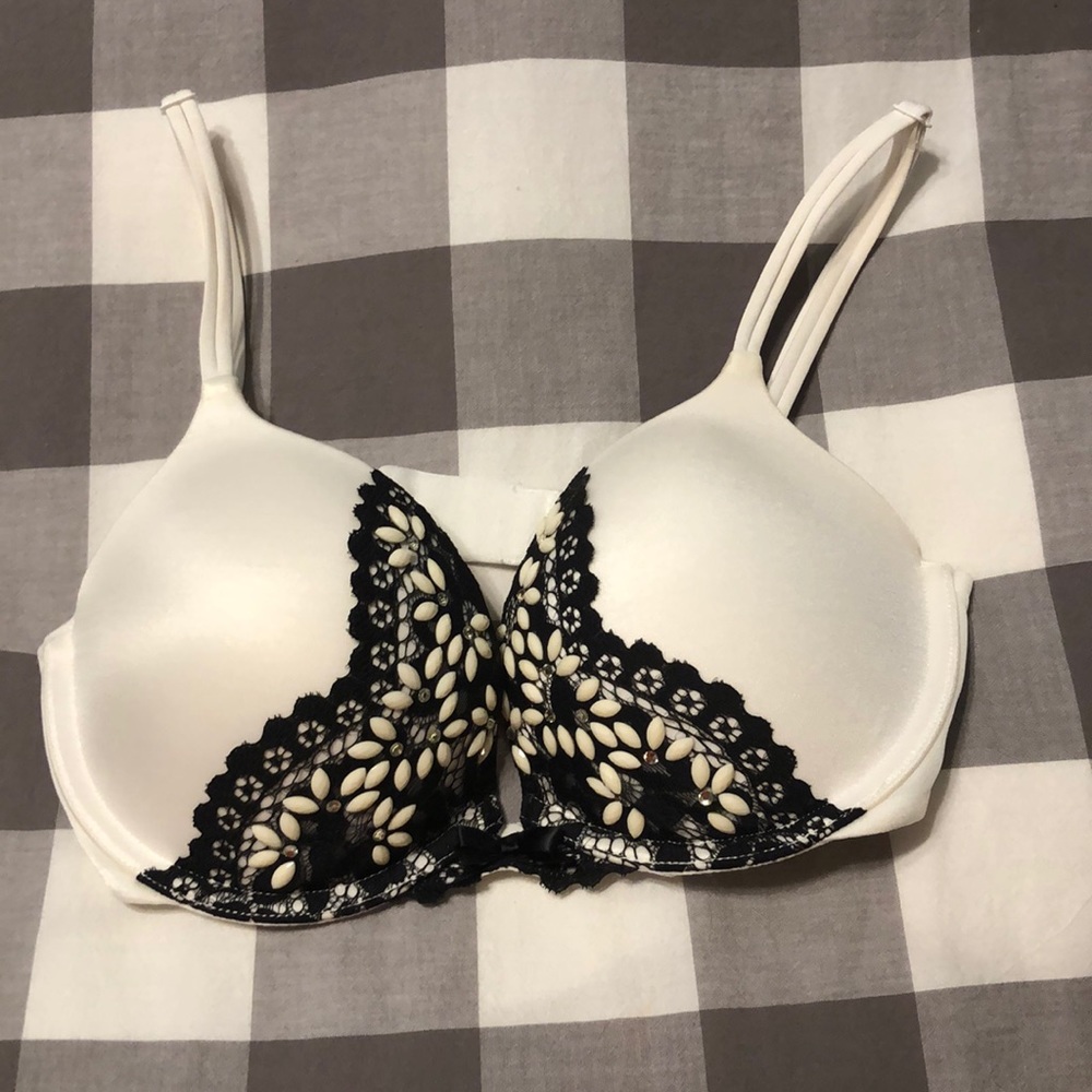 Stunning embellished bra by VS